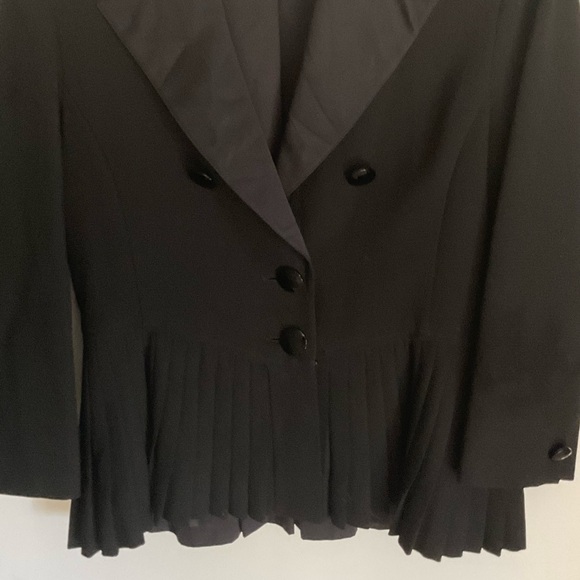 Valentino Night black jacket with peplum. Size 14. - Picture 11 of 12